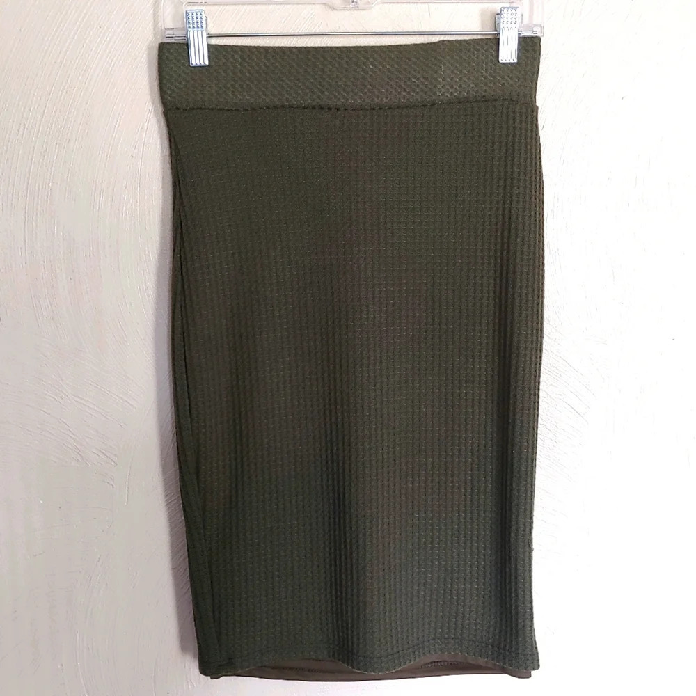Myths Green Waffle Knit Pencil Skirt with Elastic Band Waist Size Women's Medium